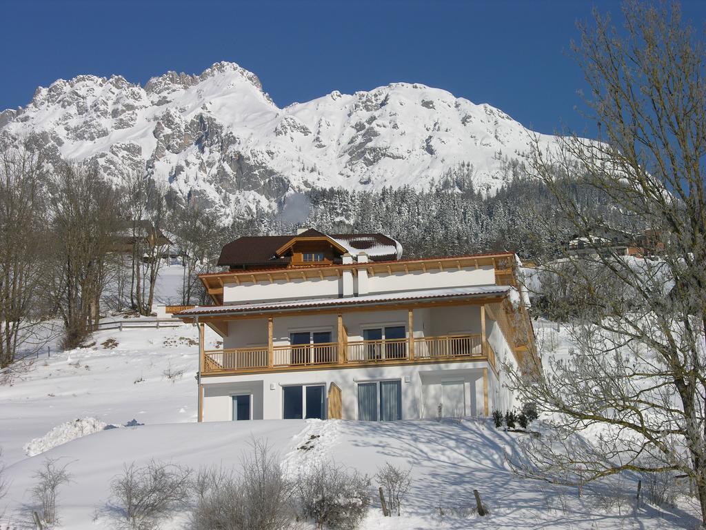 "Schoen-Urlauben" Grobming Extérieur photo